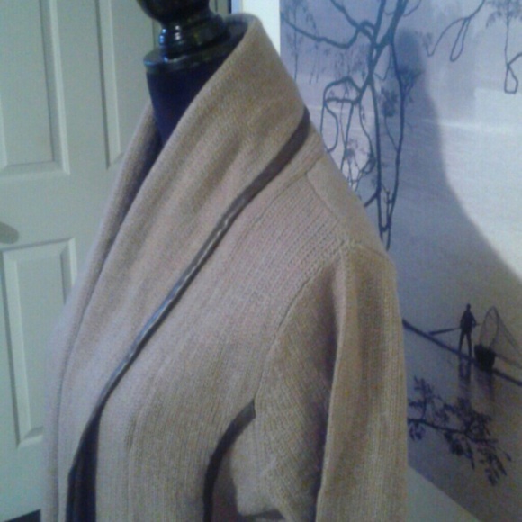 Tan Cardigan - Picture 4 of 8